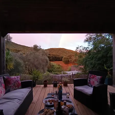 T3 En Rez De Sur Les Hauteurs D'ajaccio 아파트 *